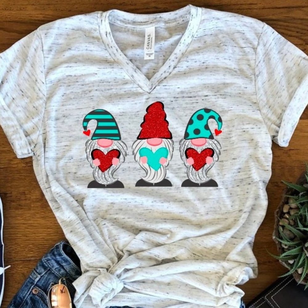 New Gnomes Heart Love Gnome S Small Bella Unisex V Neck T-shirt